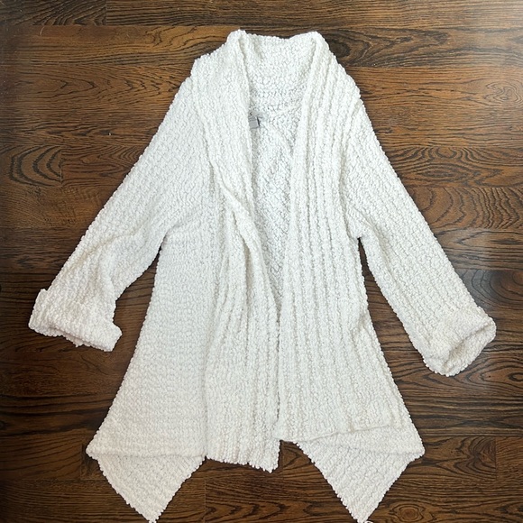 S Line Cardigan Size Medium - Picture 1 of 5